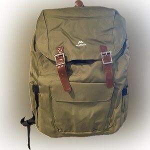 MATEIN Travel Laptop Backpack Lightweight USB Charging Port Fit 17 Inch Laptop